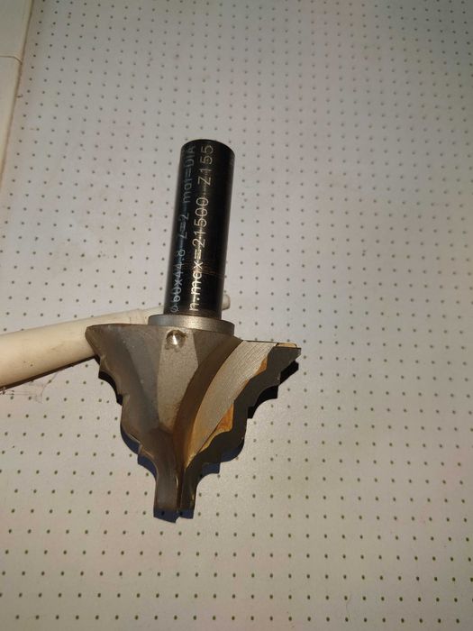 Frez trzpieniowy do drewna i inne.