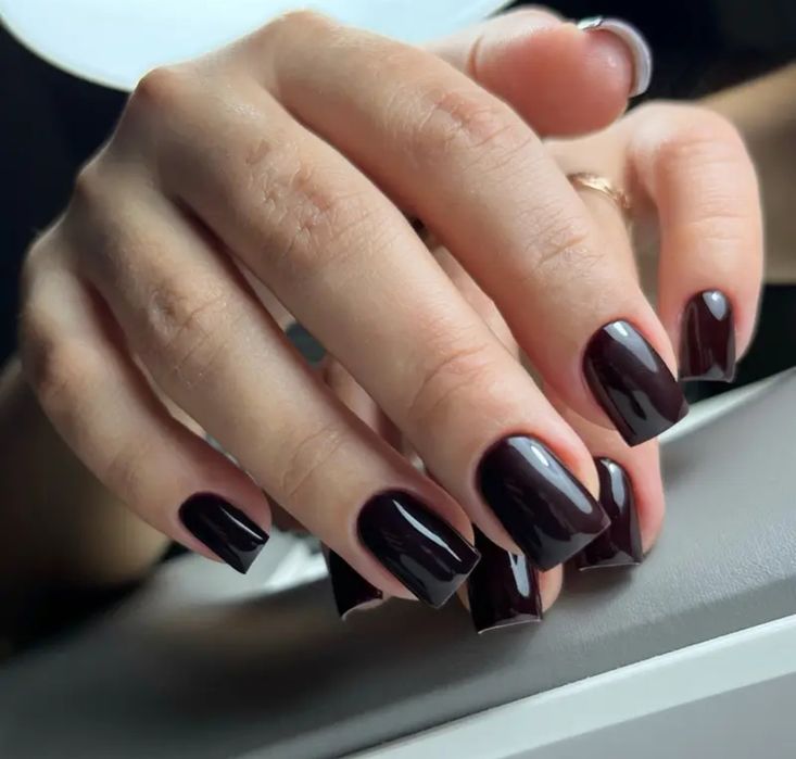 Запрошую дівчат на манікюр/відпрацювання техніки/ціна за матеріала