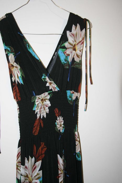 Vestido Comprido às Flores