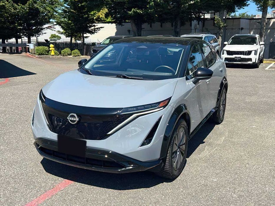 Nissan Ariya      2024