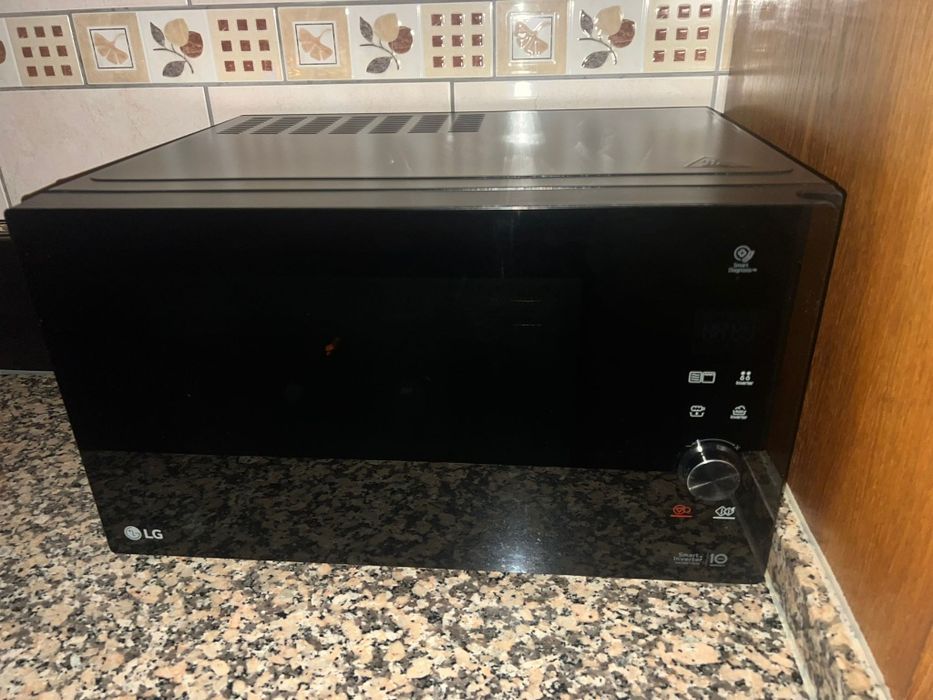 Microondas LG ainda com garantia