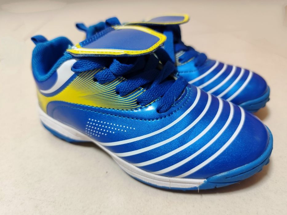 Chuteiras de Futebol para Rapaz - Primark (Tam. 29)