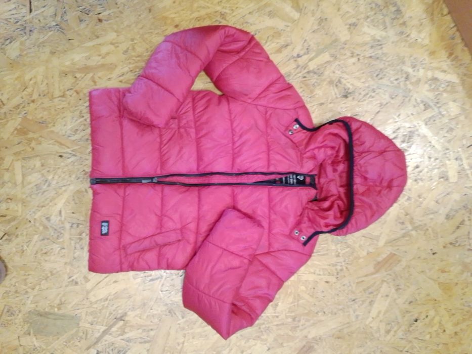 Продам демі курточку дутік на 12-13 років на зріст 152 см