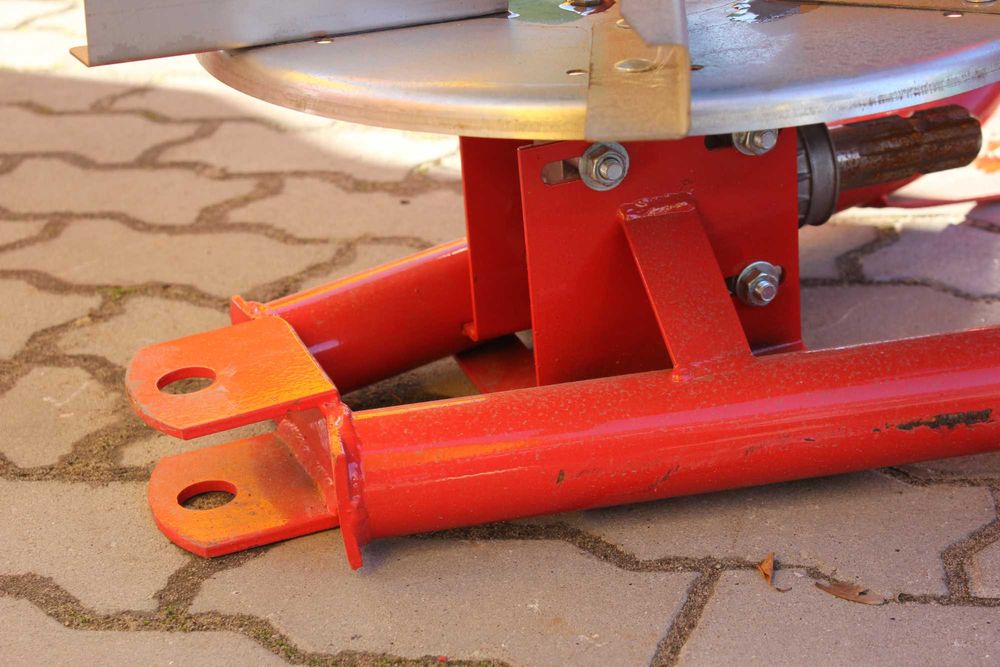 ДУЖЕ ЯКІСНИЙ Розсіювач мінеральних добрив 200 л 6 лопастей, нержавійка