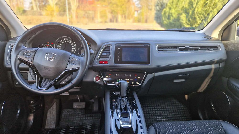 Honda HR-V 1,5i-VTEC benzyna
