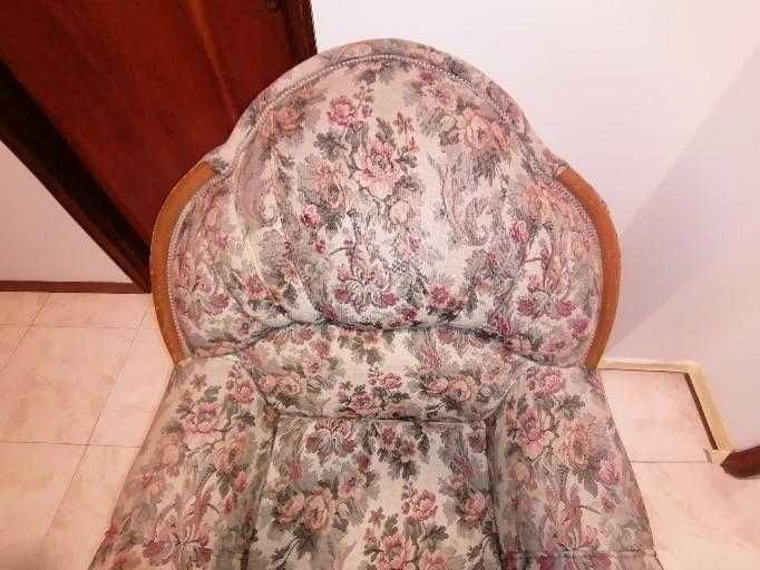Poltrona em bom estado