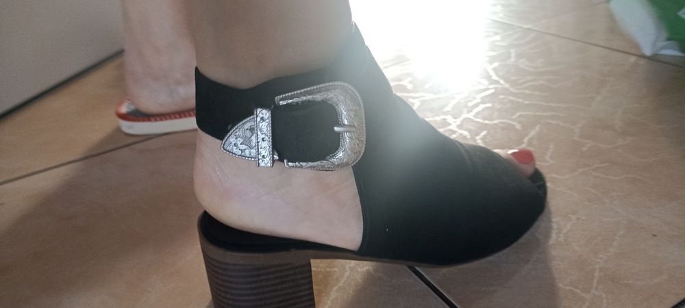 Sprzedam buty damskie