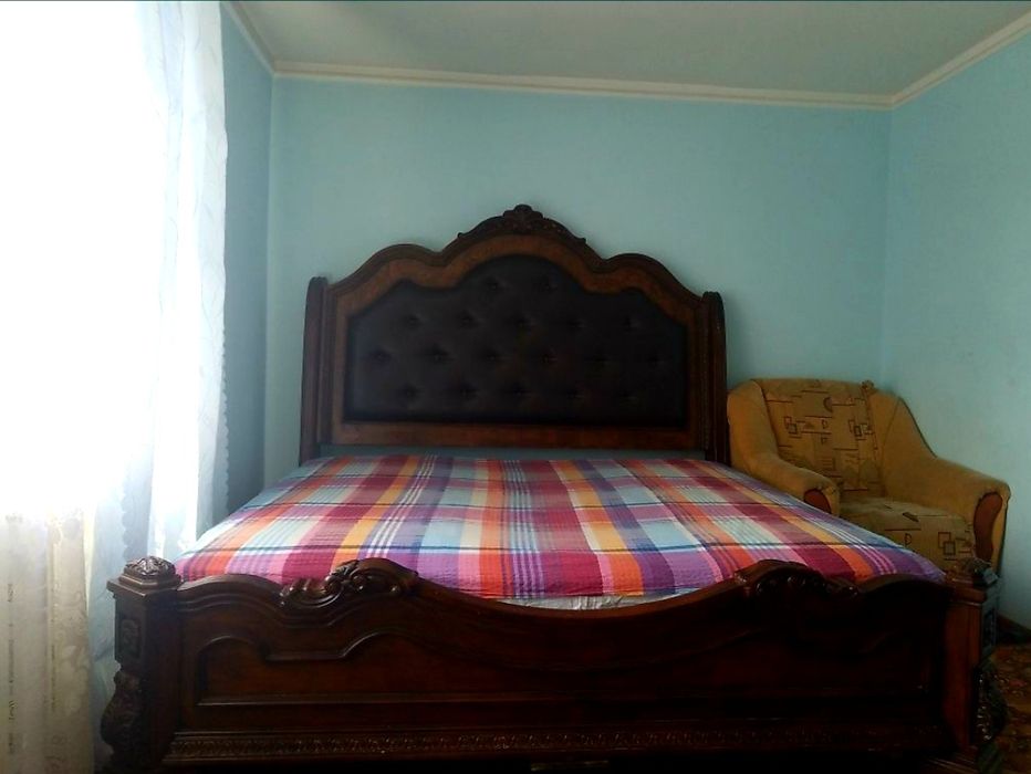 Для 1- 5 чол. на Скальда,15 (Комарова, Парковий проїзд), 1 кімн. кварт