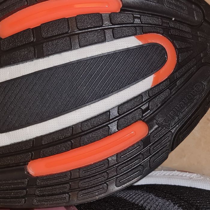 Ténis Adidas Ultraboost Light