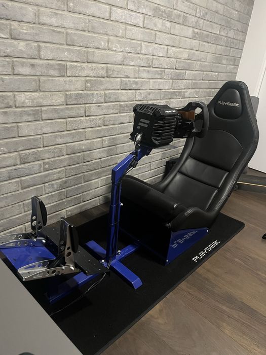 Sim Racing Rig Fanatec Playseat