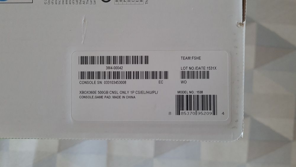 Xbox 360E 500GB zestaw gry 2 pady