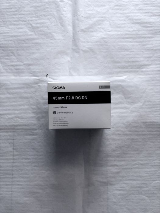 Sigma Fp + Sigma C 45/2.8 DG DN L-Mount + Extra Battery