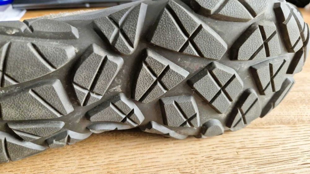 ZARA Buty Męskie Za Kostkę Z Fakturowaną Podeszwą | Nr ref.: 2113/420