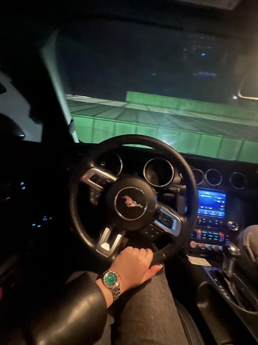 Ford Mustang 2018 року