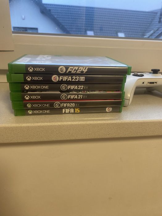 Xbox one s 3 pady 10 gier