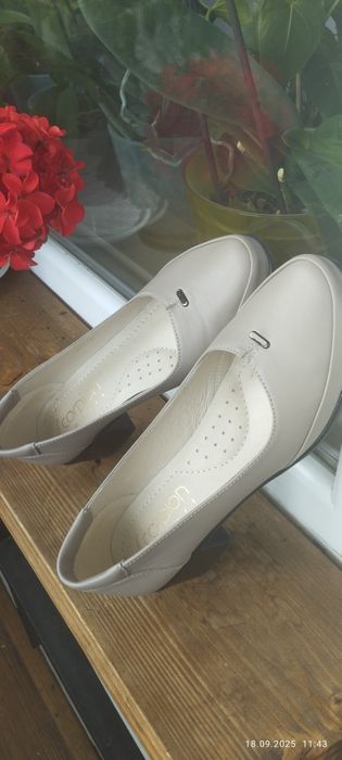 Туфлі натур шкіра