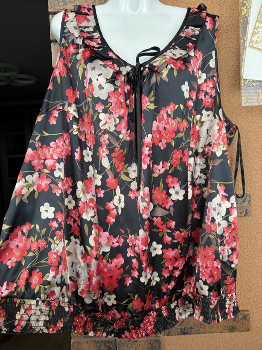 Блузы туники футболки