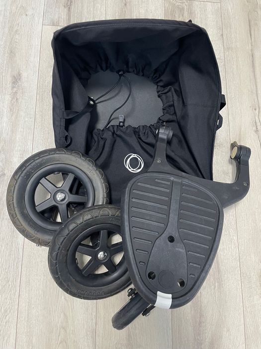 Коляска Bugaboo Cameleon3 в комплекті з підніжкою для старшої дитини