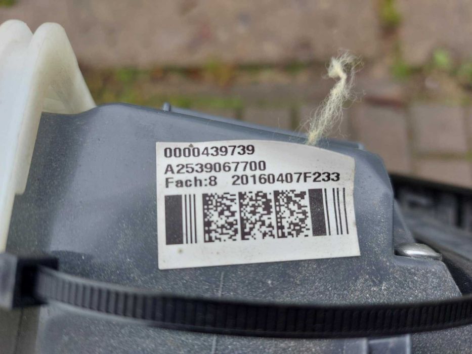 Lampa tylna lewa Mercedes GLC W253 ORYGINALNA