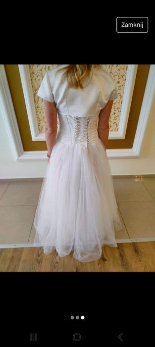 Piekna sukienka ślubna