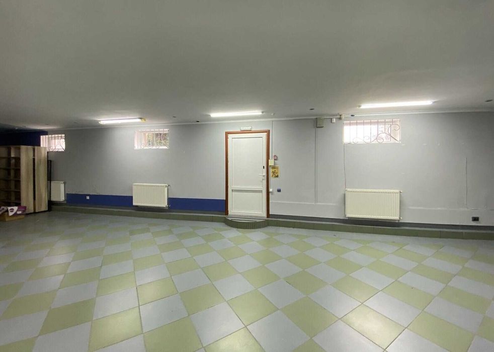 Оренда приміщення вільного призначення в Зарванцях