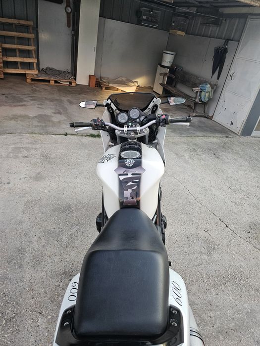 Yamaha Fazer 600