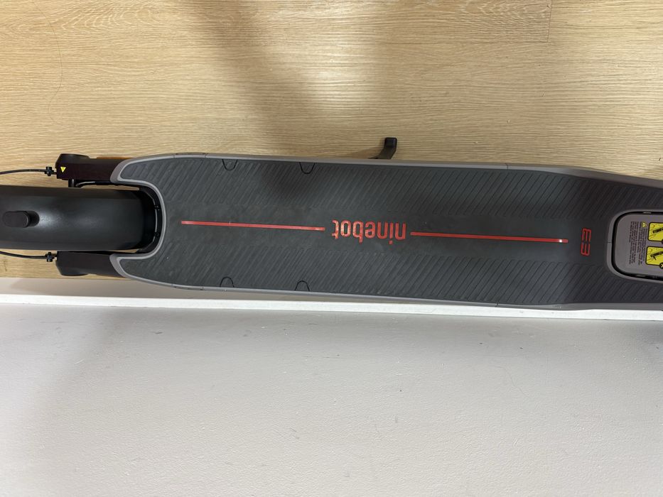 Trotinete elétrica segway ninebot novo!