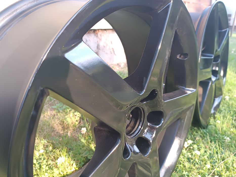 Czarne Felgi 18r 5x112 ET42 8.0J [Seat Audi Vag]