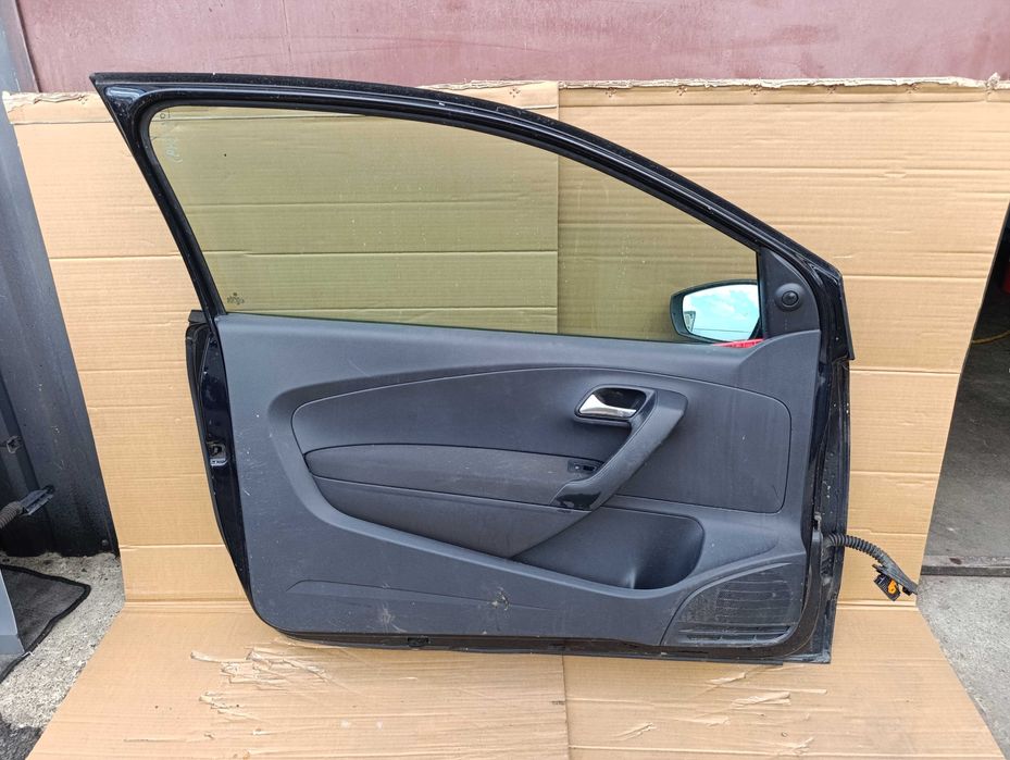 Двери  VW Polo 5 хетчбэк 3-5дверный