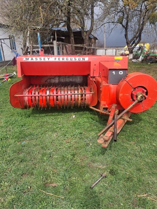 Продам прес підборщик Мойсей Фергинсон 120