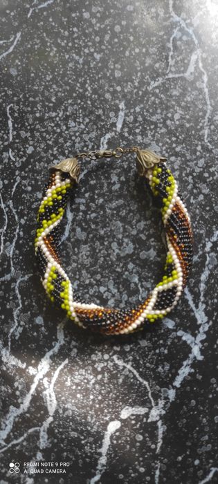 Браслет и серьги из бисера