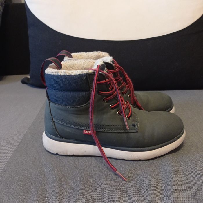 Buty dziecięce ocieplane Levi's rozmiar 36. Oryginalne