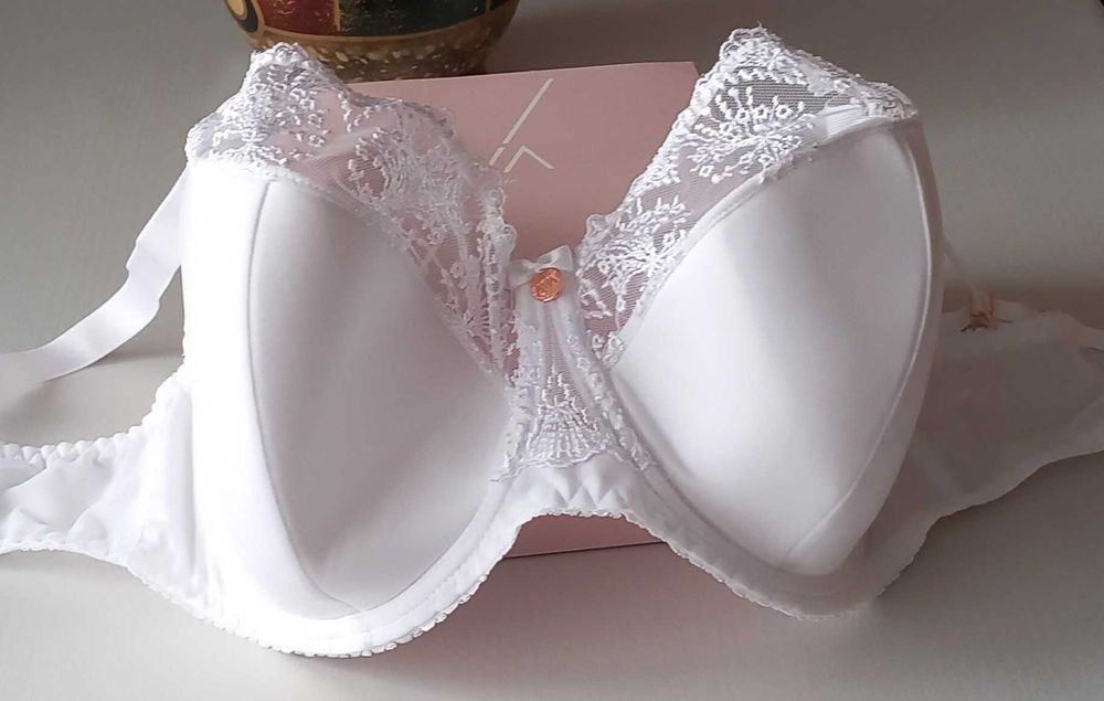 Biustonosz Semi soft AVA