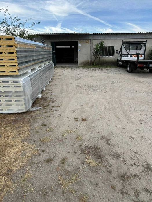 PAINEL SANDWICH COBERTURA E FACHADAS