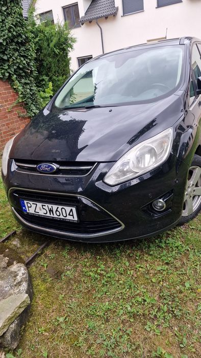 Ford GRAND C-MAX  w dobrym stanie.