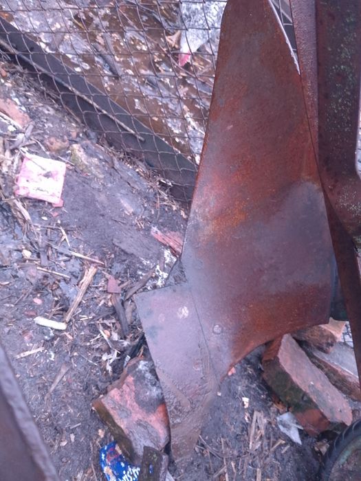 Продається кіньські корпуса для плуга