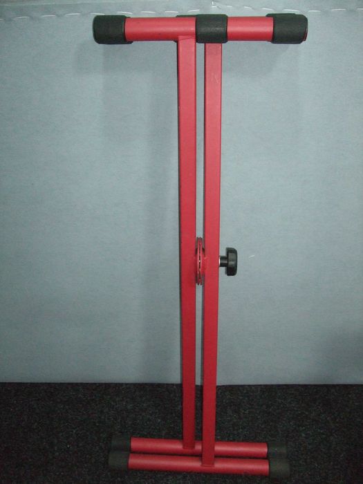 Продам клавішну стійку Nowsonic.