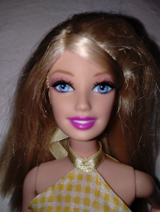 Barbie Princess Charm School Blair