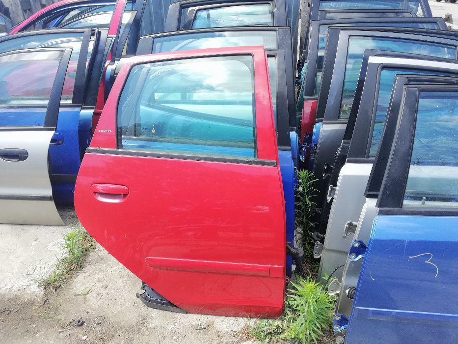 Mitsubishi colt 1.1 benzyna 05rok- Skrzynia biegów i inne części