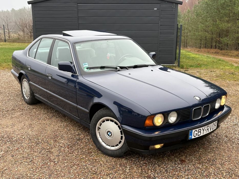 BMW Seria 5 520i R6 Automat | Od nowości w rodzinie | Bez rdzy | Oryginalny stan |