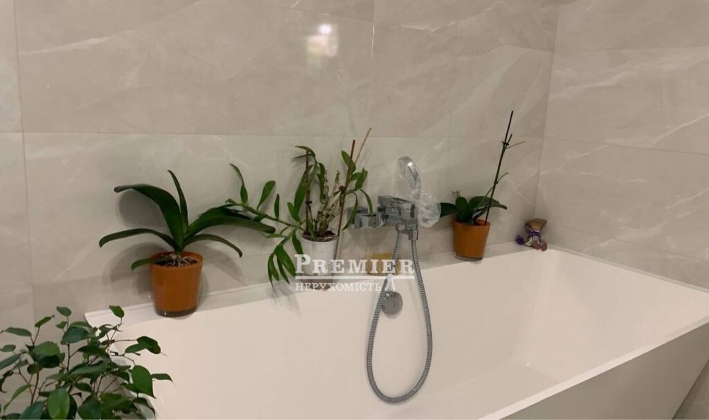 В продаже шикарный дом в Фонтанке