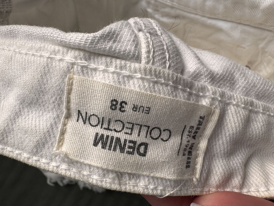 Продам шорти джинсові