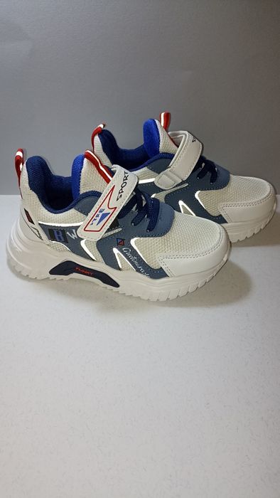 Дитячі кросівки нова колекція