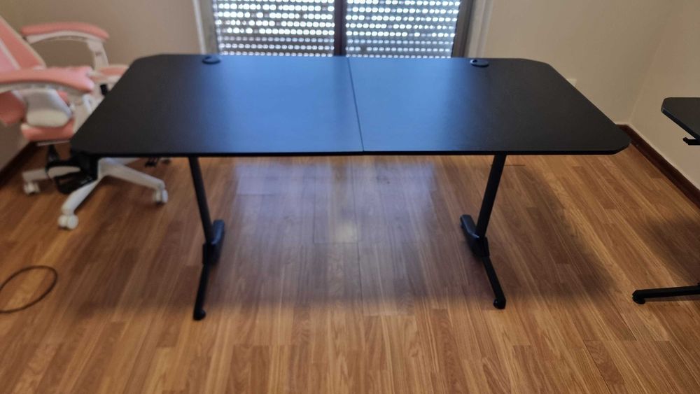 Mesa Gaming Himimi 160×75 cm com Mousepad e Acessórios