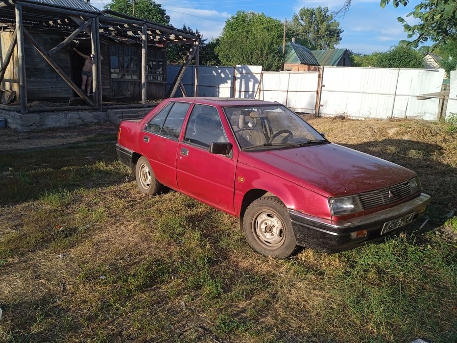 Продам мітсубісі лансер 87