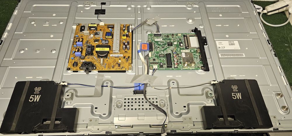 LG 42 model LC420DUE