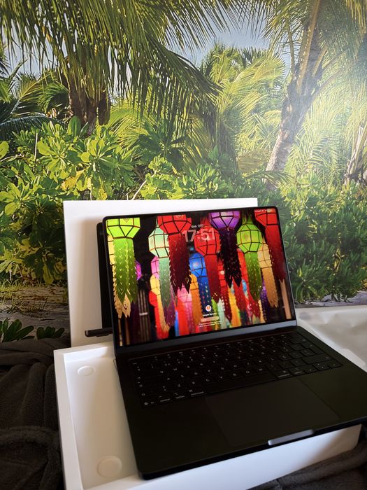 Macbook Pro M5 16 Gb 1TB como novo