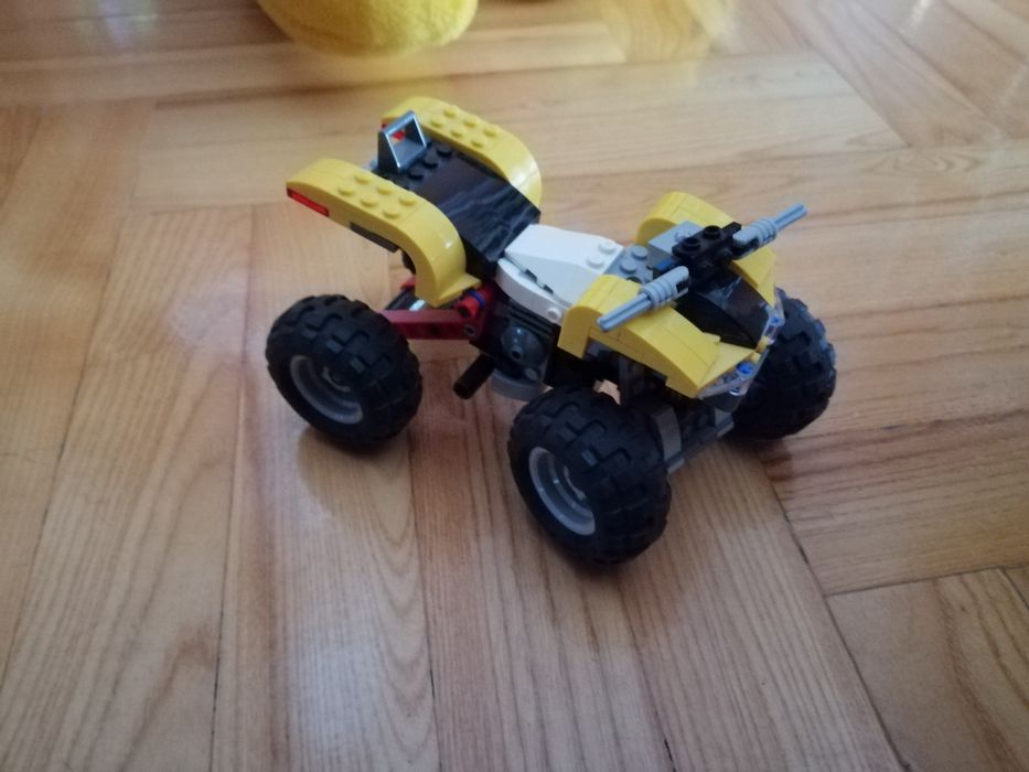 Lego creator 31022