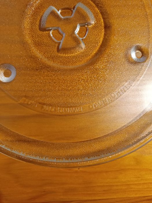 Talerz do mikrofalówki.