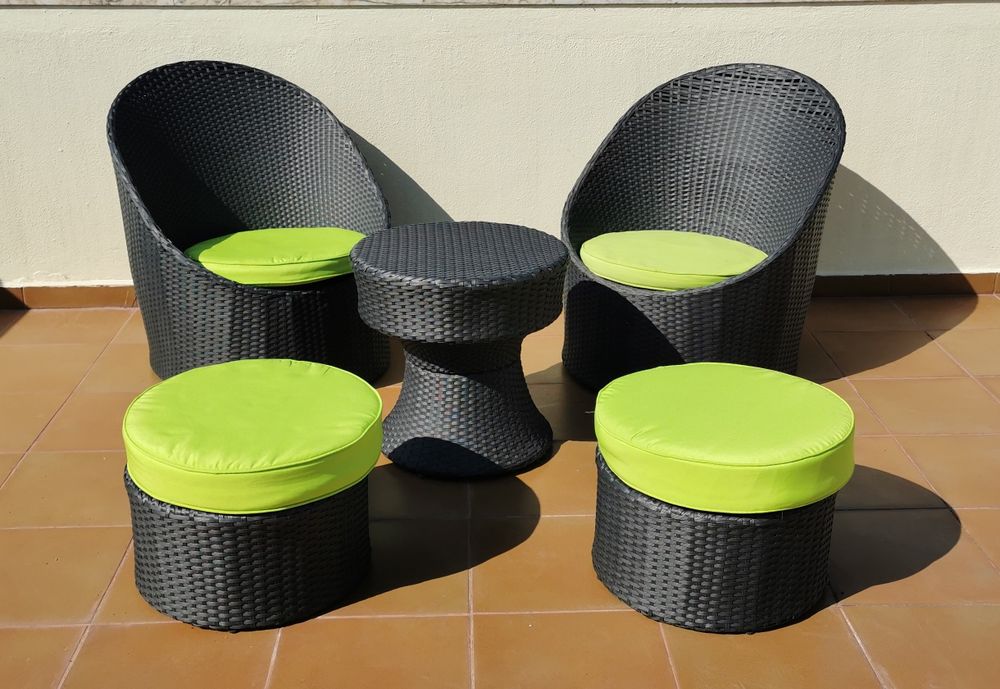 Conjunto Mobiliário de Jardim / Varanda em Rotim Sintético (5 Peças) – oferta das almofadas